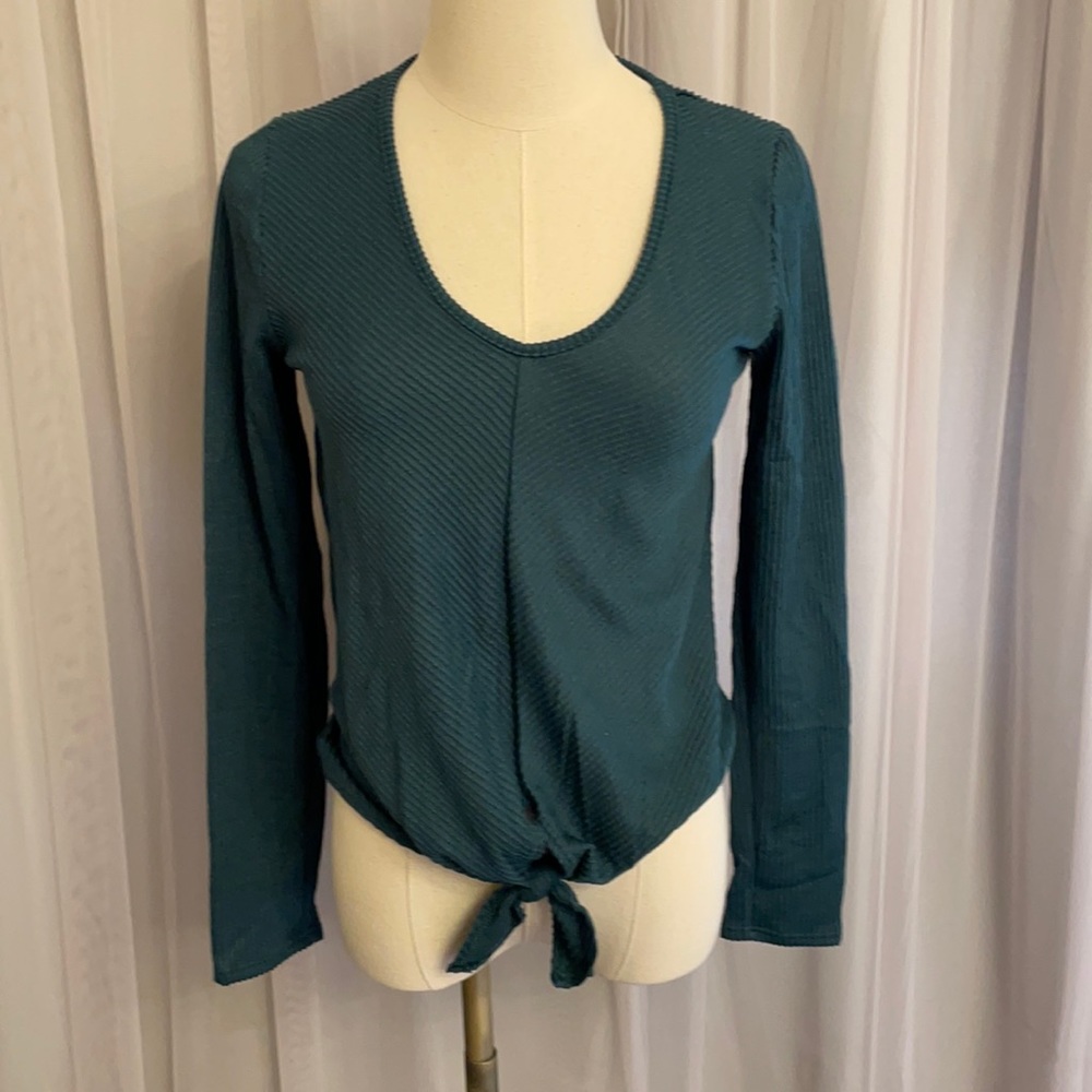 Junior Girl’s bottom tie top